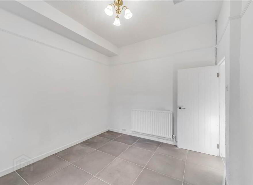 110 Broadway, Belfast, BT12 6HX