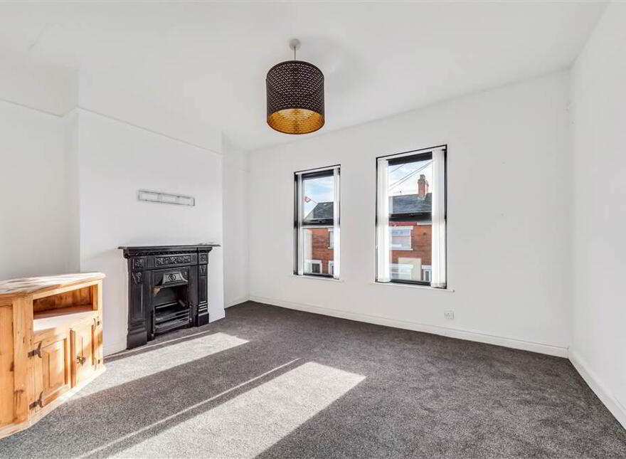 110 Broadway, Belfast, BT12 6HX