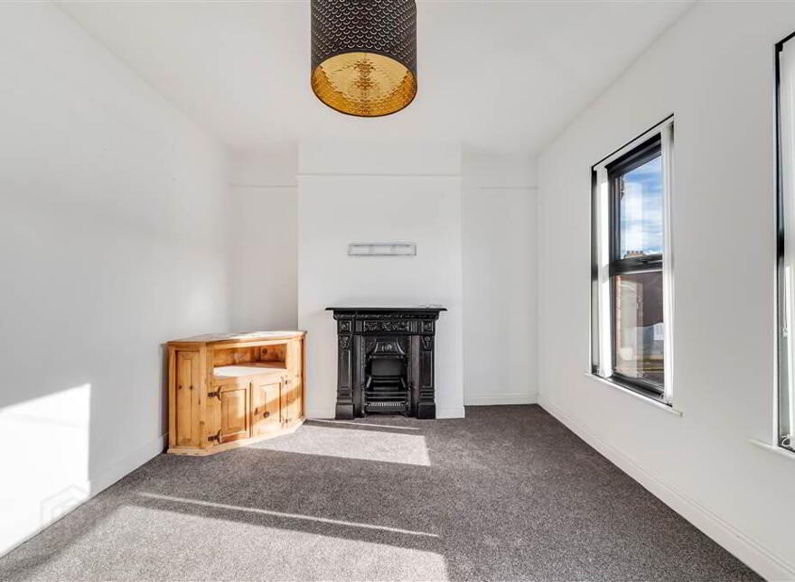 110 Broadway, Belfast, BT12 6HX