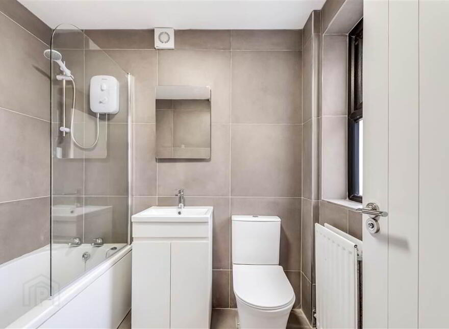 110 Broadway, Belfast, BT12 6HX