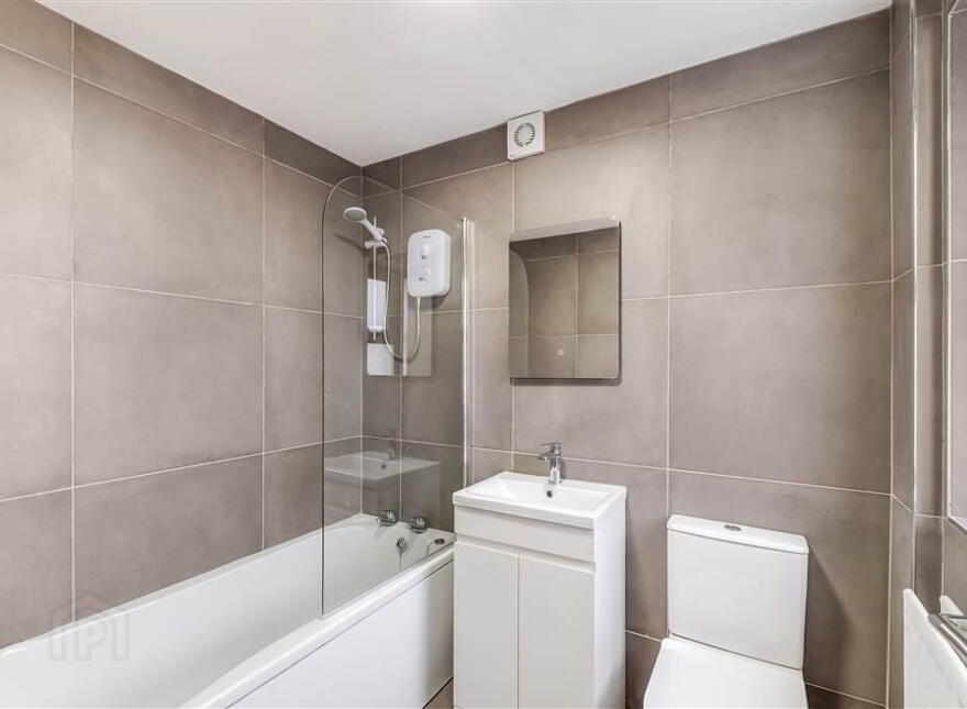 110 Broadway, Belfast, BT12 6HX