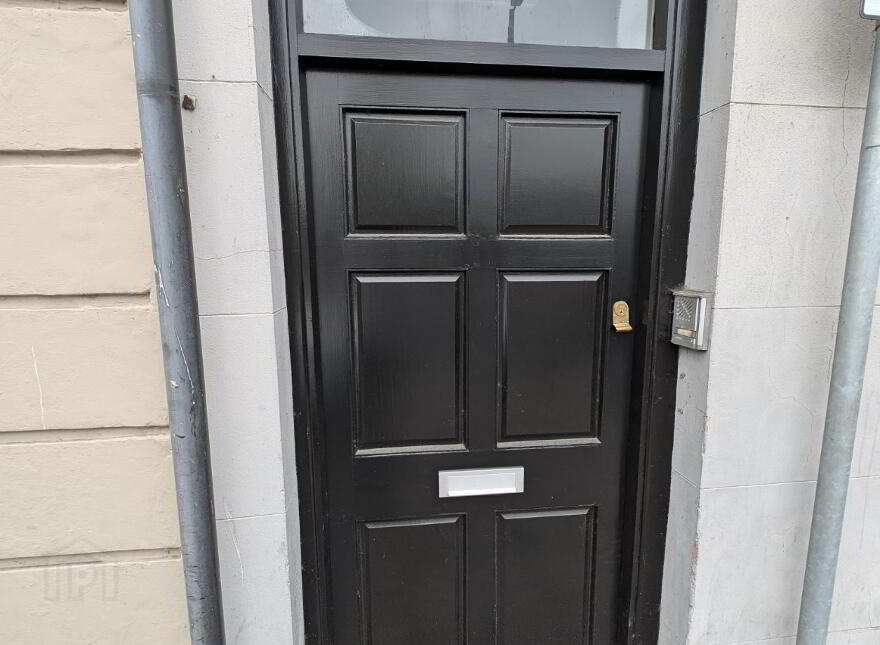 High Street, Ballynahinch, BT24 8AB