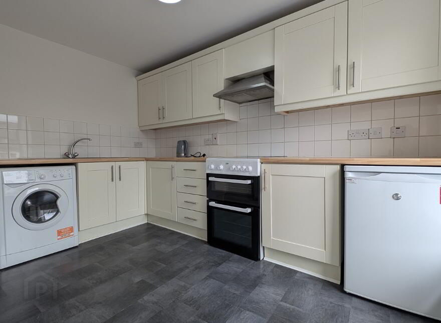High Street, Ballynahinch, BT24 8AB