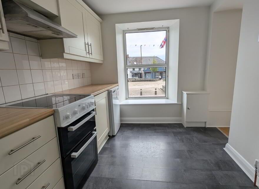 High Street, Ballynahinch, BT24 8AB
