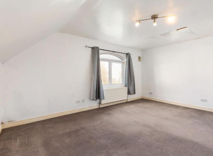 Brooklodge, Station Close, Crag Avenue, Clondalkin, Clondalkin, D22H6K1