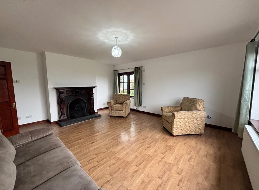 71 Ballyalbanagh Road, Ballyclare, BT39 9SP