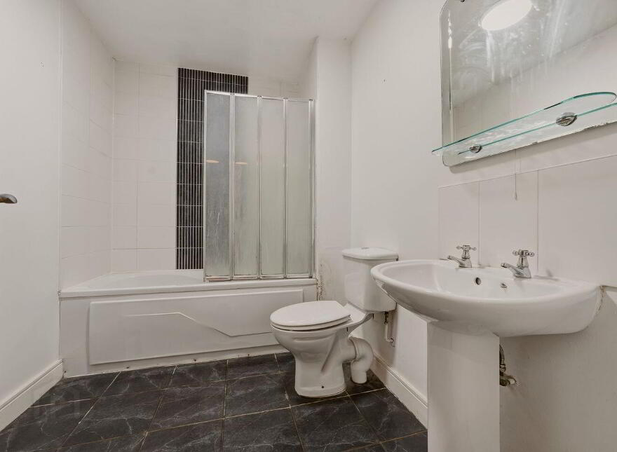 Apartment 2 Wolsey House Drynam Square, Drynam Hall, Swords