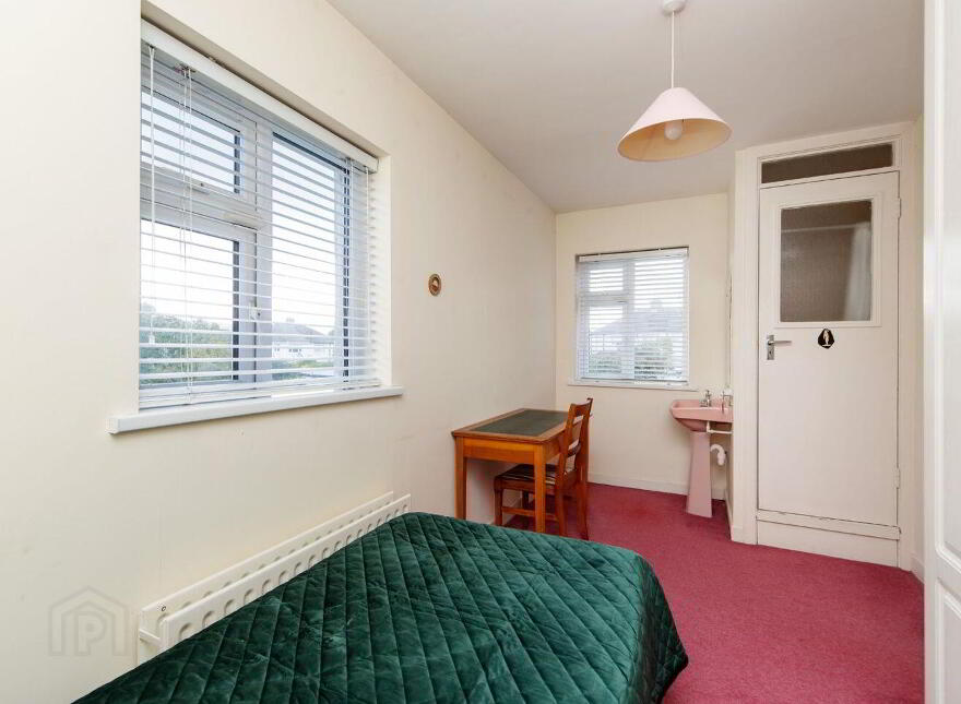 25 Fernhill Park, Manor Estate, Terenure, Terenure, D12XD34