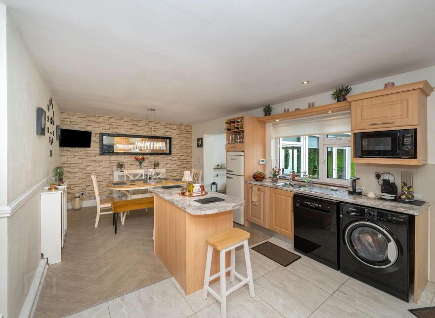 2 Pinewood Grove, Onslow Gardens, Cork, T23E2N0