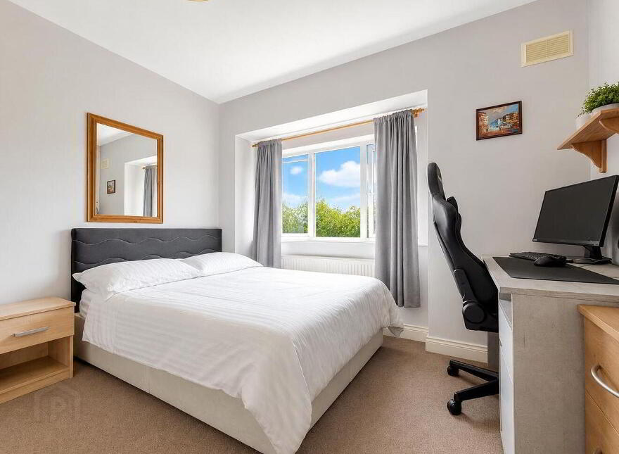 58 Oakdale, Baylough, Athlone