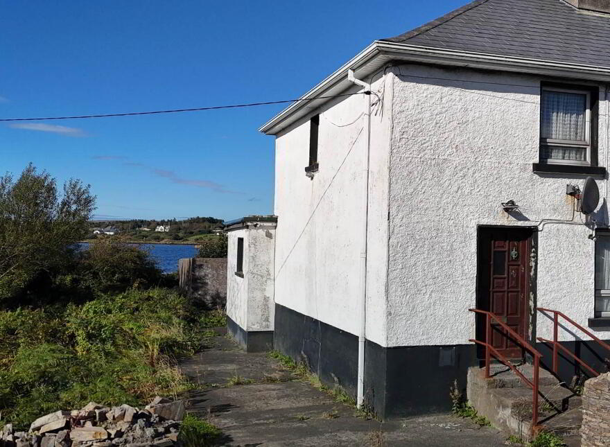 19 St. Crones Terrace, Quay Road, Dungloe, F94K6P6