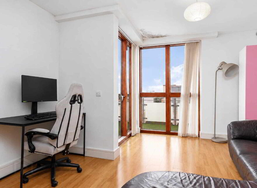 10 Grove Court, Blanchardstown, Blanchardstown, D15