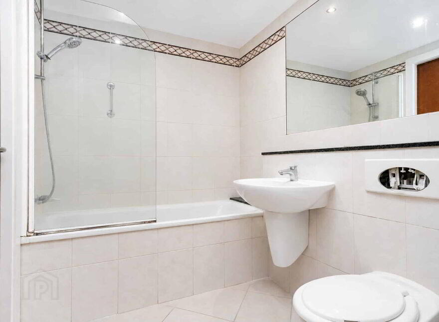 10 Grove Court, Blanchardstown, Blanchardstown, D15