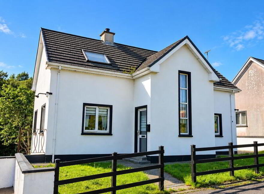 2 Keenaghan Close, Carrick Road, Kilcar, F94TN97