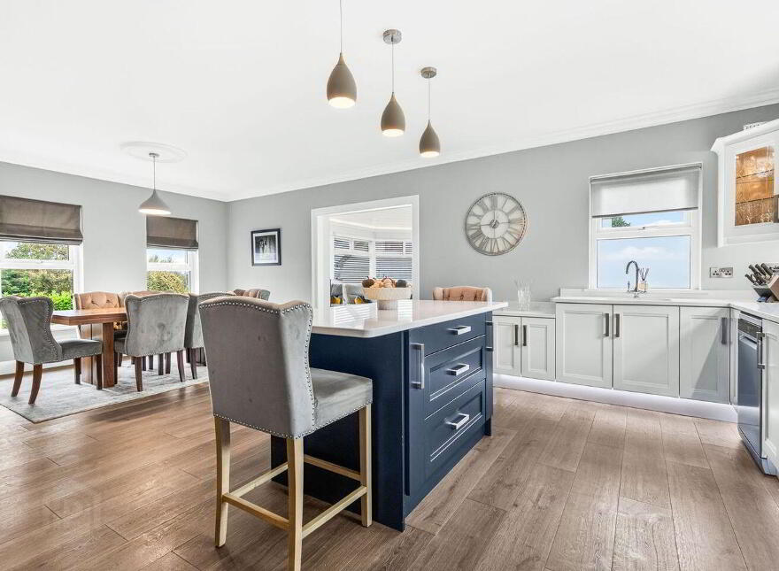 Charlestown Road, Tubbercurry, F91EH95