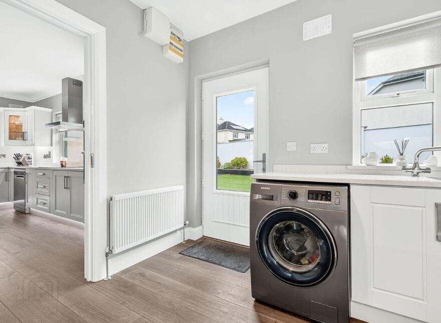 Charlestown Road, Tubbercurry, F91EH95
