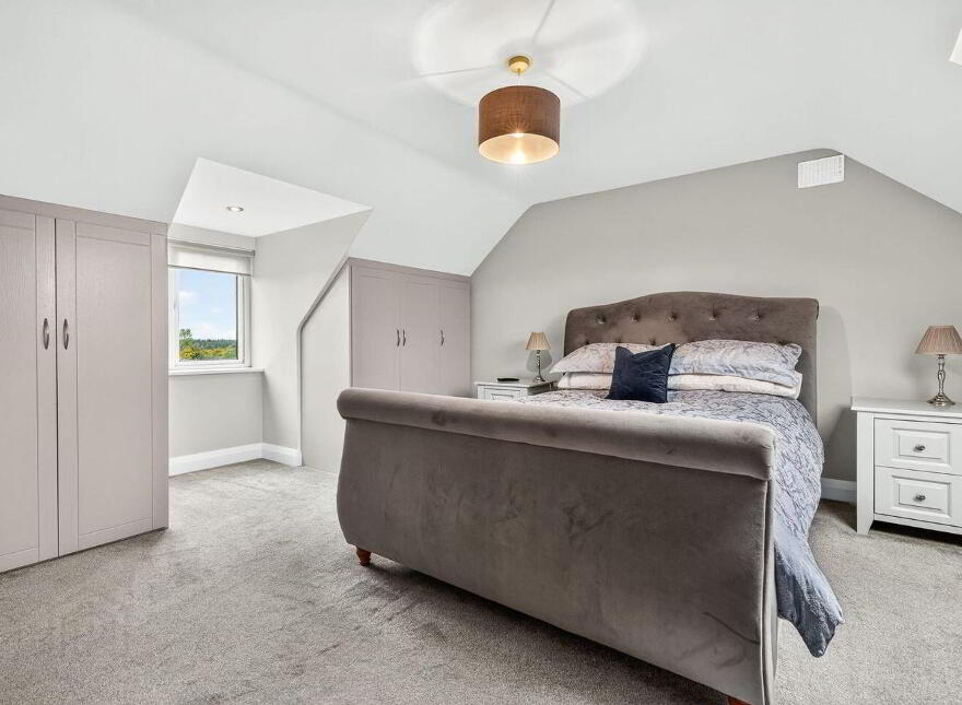 Charlestown Road, Tubbercurry, F91EH95
