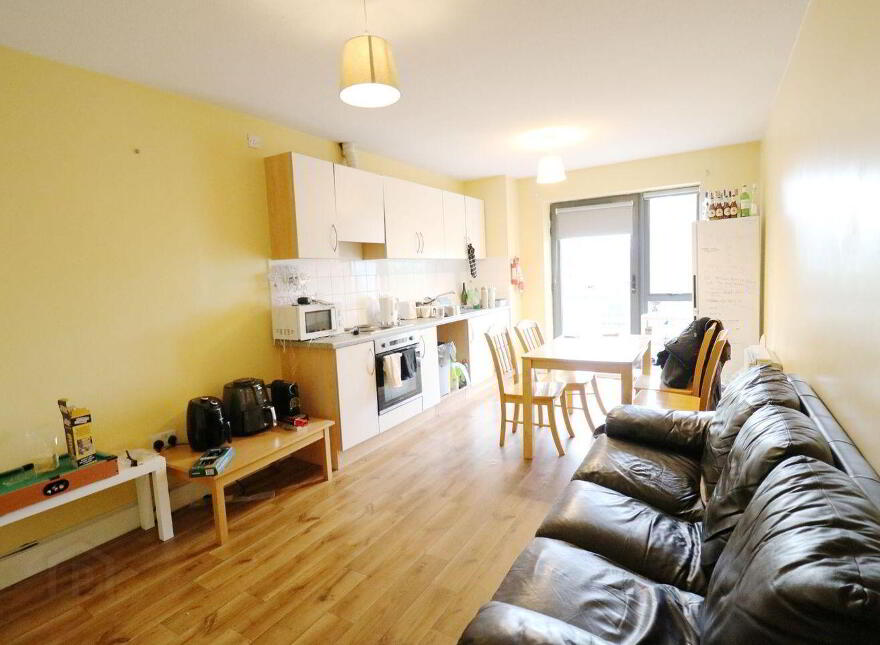 Apartment 17 Block B The Gateway Student Village, Ballymun, Ballymun, D09T328