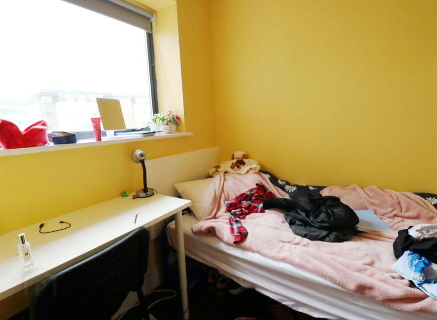 Apartment 17 Block B The Gateway Student Village, Ballymun, Ballymun, D09T328
