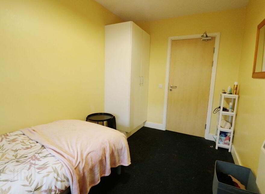 Apartment 17 Block B The Gateway Student Village, Ballymun, Ballymun, D09T328