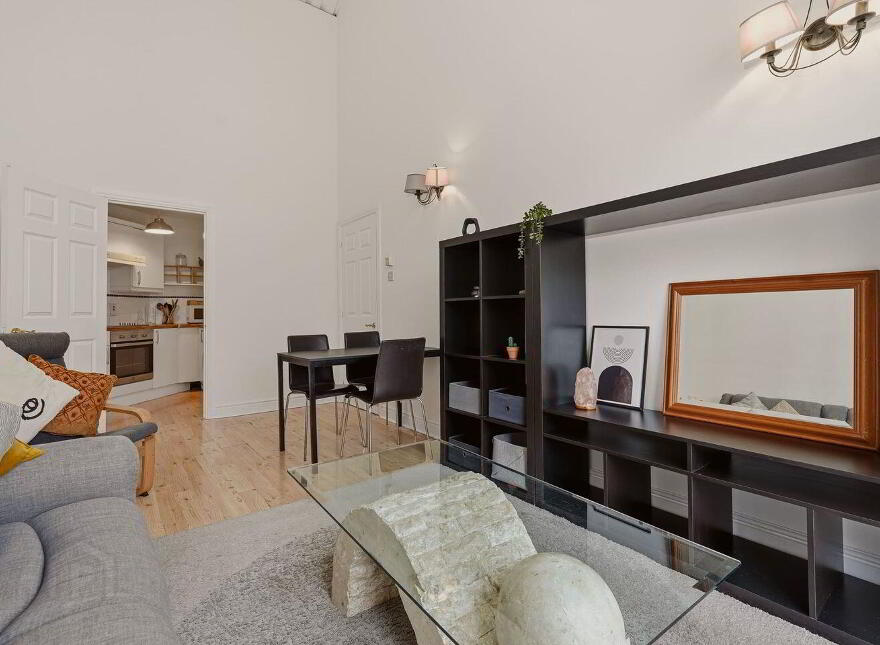 101 The Firs, Winter Garden, Pearse Street, Dublin 2, D02