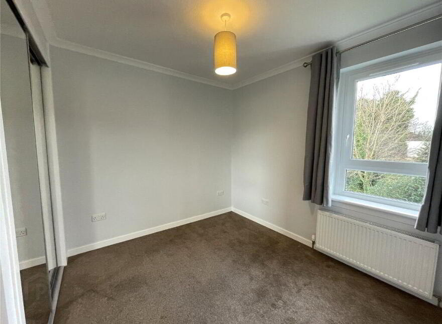 6 Glendevon Avenue, Edinburgh, EH12 5UN