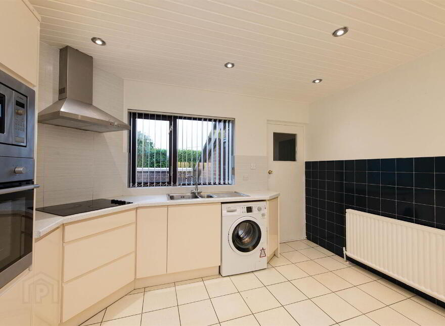 15 Marlborough Crescent, Carryduff, Belfast, BT8 8NP