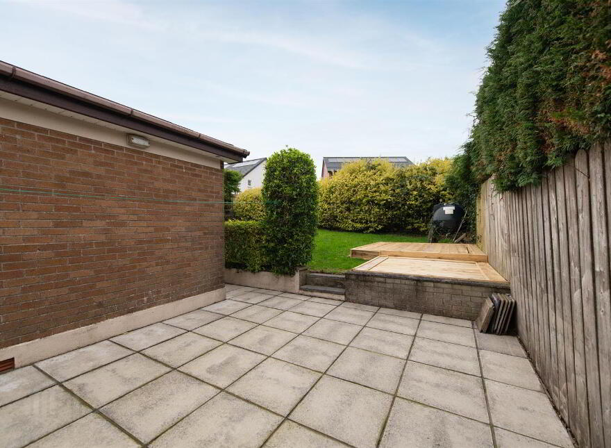 15 Marlborough Crescent, Carryduff, Belfast, BT8 8NP