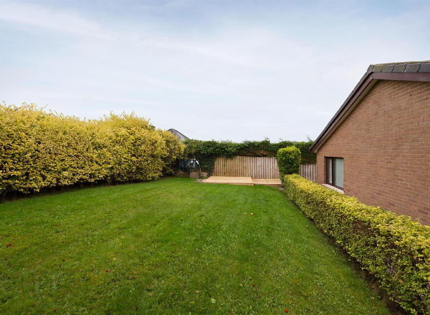 15 Marlborough Crescent, Carryduff, Belfast, BT8 8NP