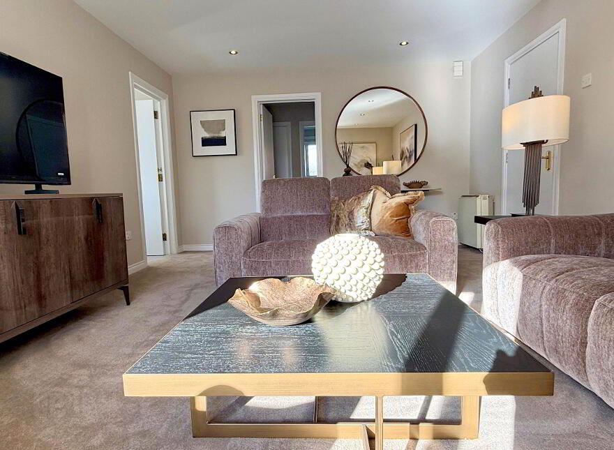 2 Drumkeen Manor, Forestside / Upper Galwally, Belfast, BT8 7AZ