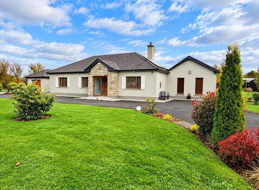 Windfell, Moyne, Ballaghaderreen, F45HP28