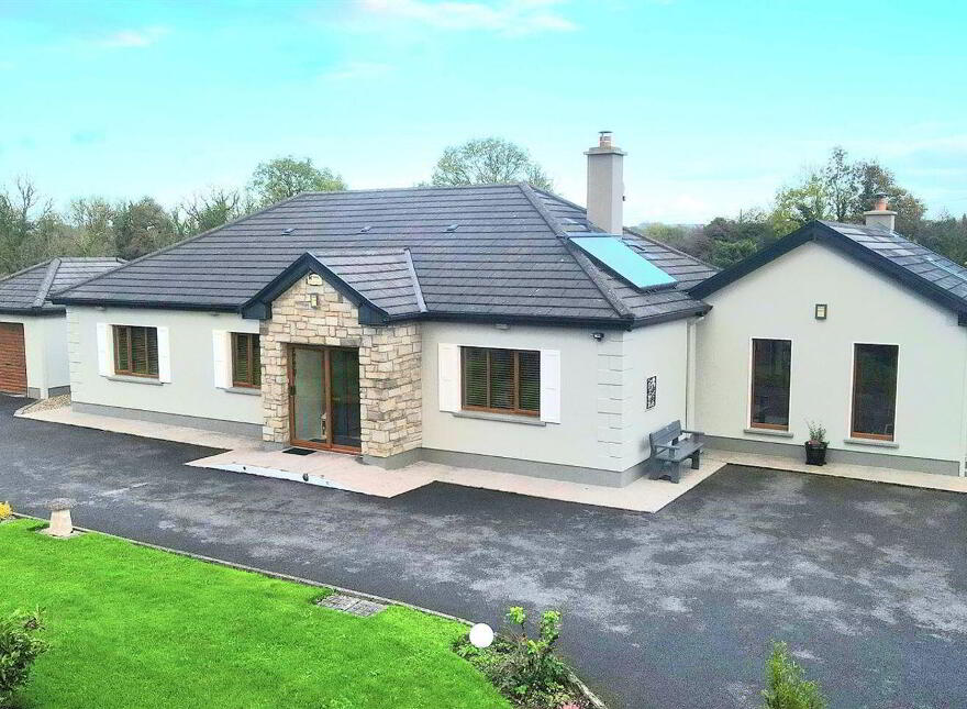 Windfell, Moyne, Ballaghaderreen, F45HP28