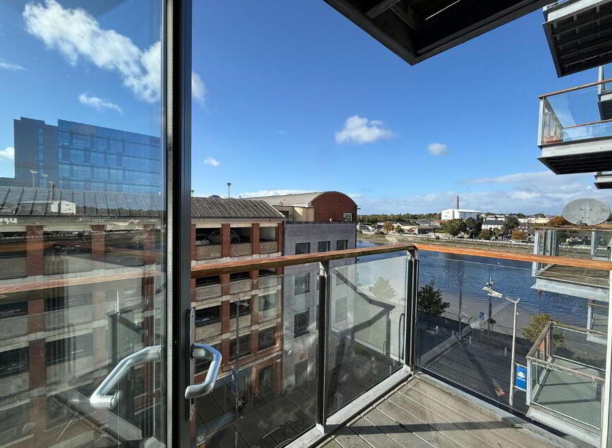 Apartment 313 Harvey's Quay Apartments, Ennis Road, V94N26V
