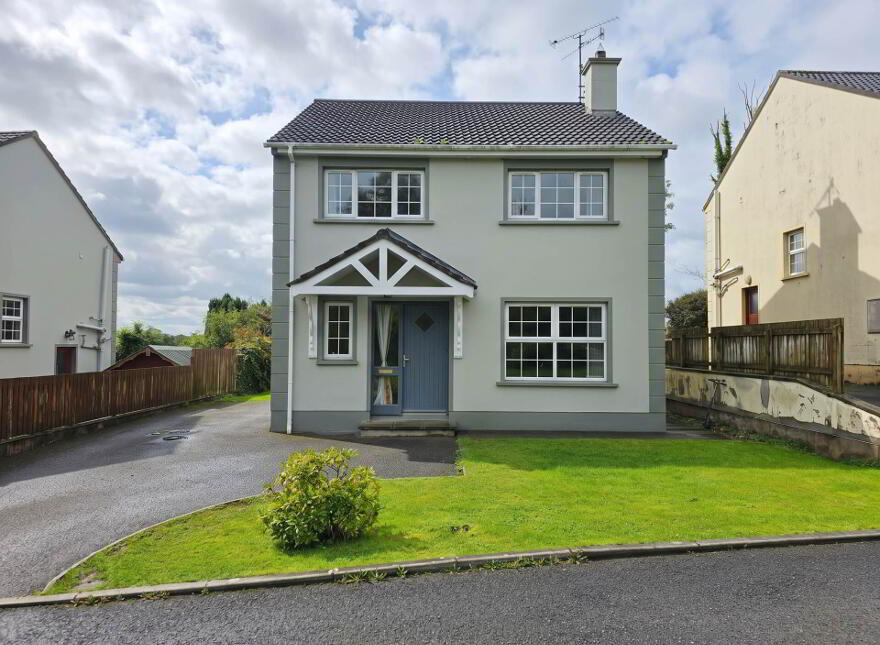 4 Woodford Court, Kinoughtragh, Derrylin, Enniskillen, BT92 9PY