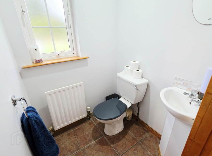 4 Woodford Court, Kinoughtragh, Derrylin, Enniskillen, BT92 9PY