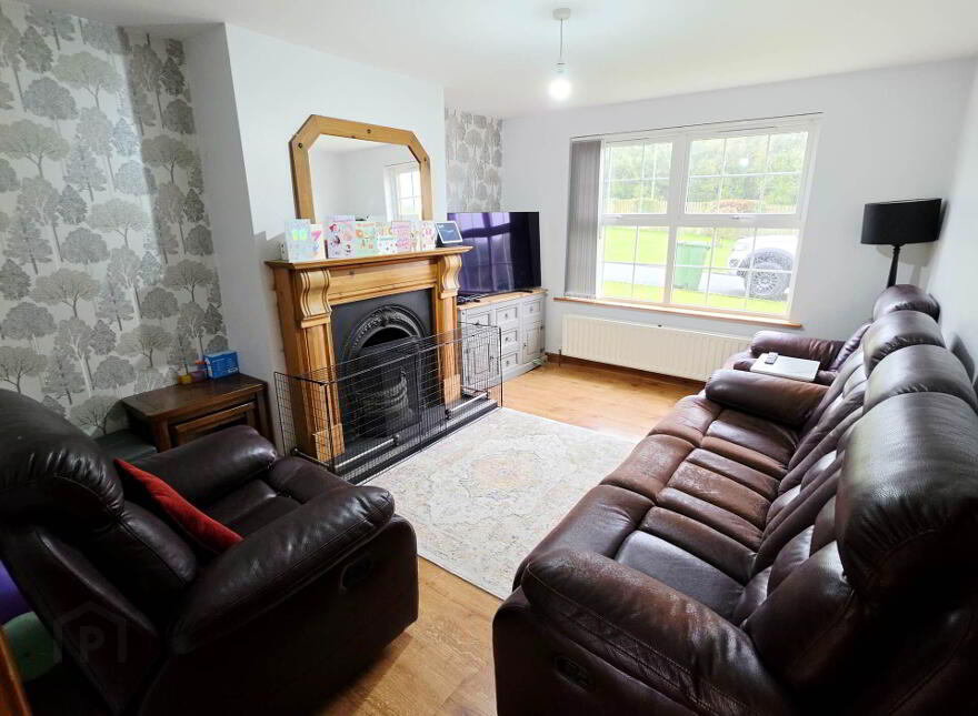 4 Woodford Court, Kinoughtragh, Derrylin, Enniskillen, BT92 9PY