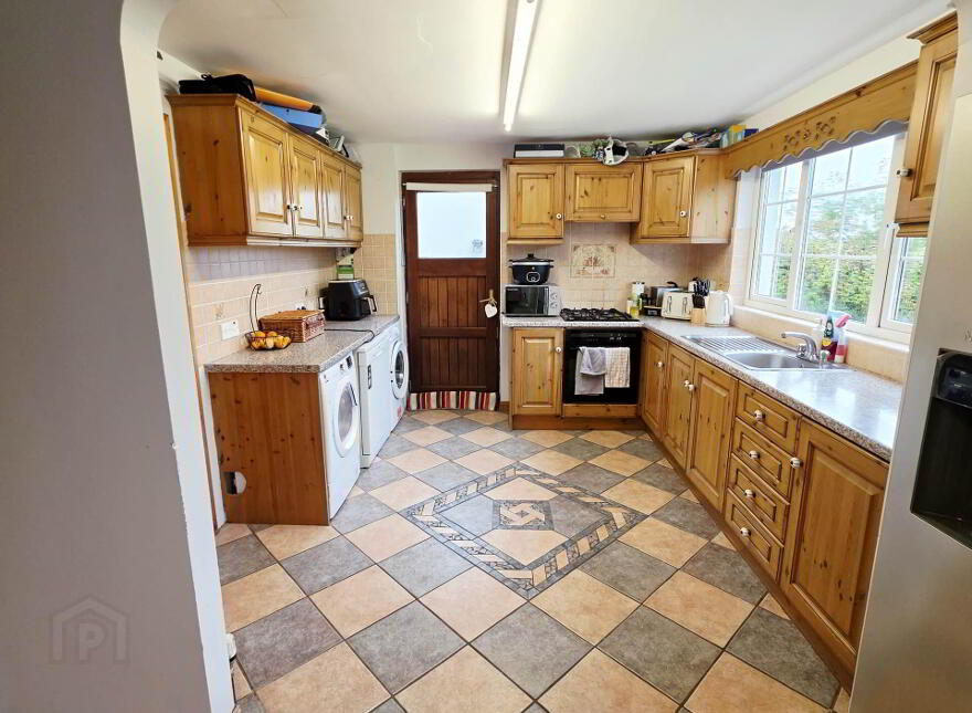4 Woodford Court, Kinoughtragh, Derrylin, Enniskillen, BT92 9PY