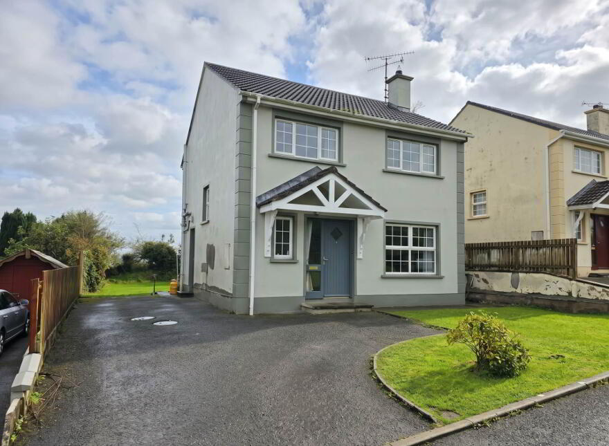 4 Woodford Court, Kinoughtragh, Derrylin, Enniskillen, BT92 9PY