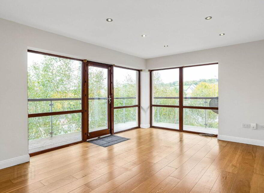 8 Hunters Hall, Hunters Wood, Ballycullen, Dublin 24, D24VX80