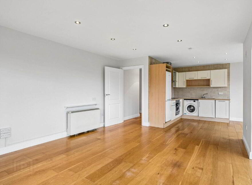8 Hunters Hall, Hunters Wood, Ballycullen, Dublin 24, D24VX80