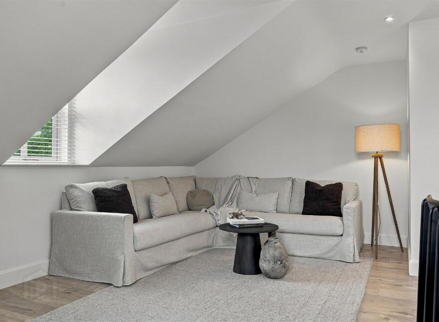 9 Oldstone Manor, Antrim, BT41 4DY