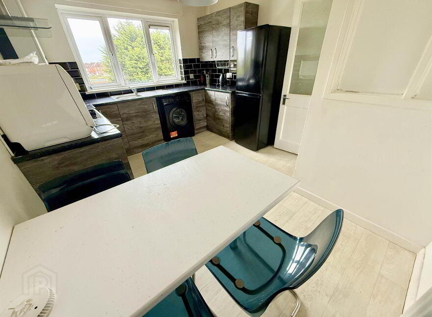 41 Rosewood Park, Church Road, Belfast, BT6 9RX
