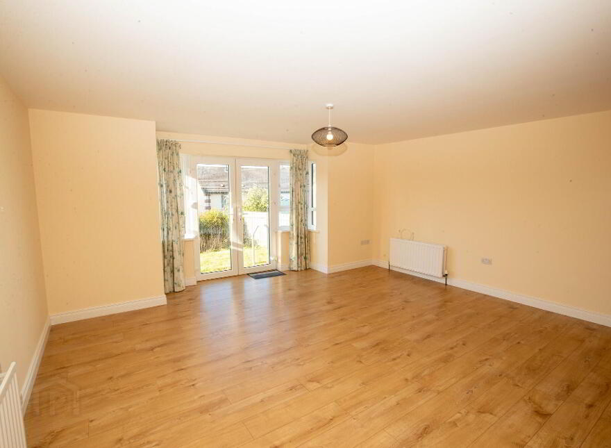8 Castleglen, Dundrum, BT33 0RH