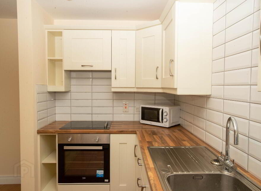 8 Castleglen, Dundrum, BT33 0RH