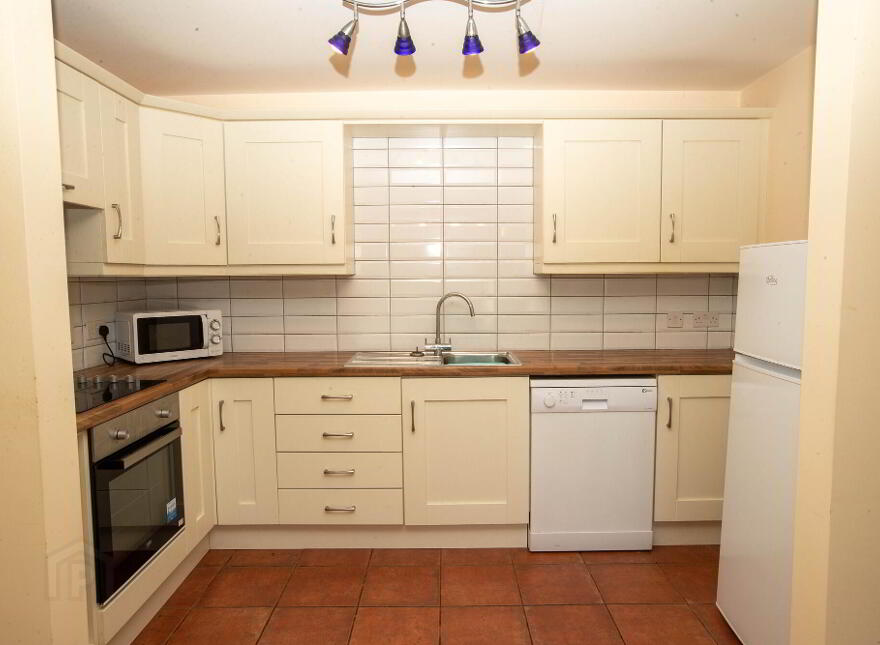 8 Castleglen, Dundrum, BT33 0RH