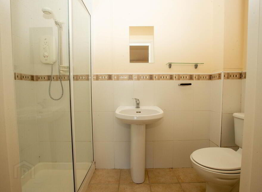 8 Castleglen, Dundrum, BT33 0RH