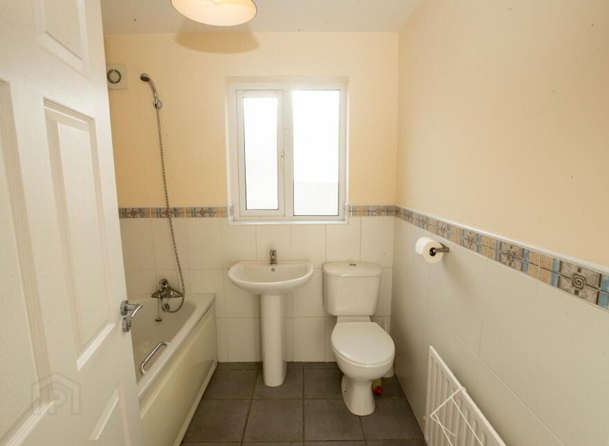 8 Castleglen, Dundrum, BT33 0RH