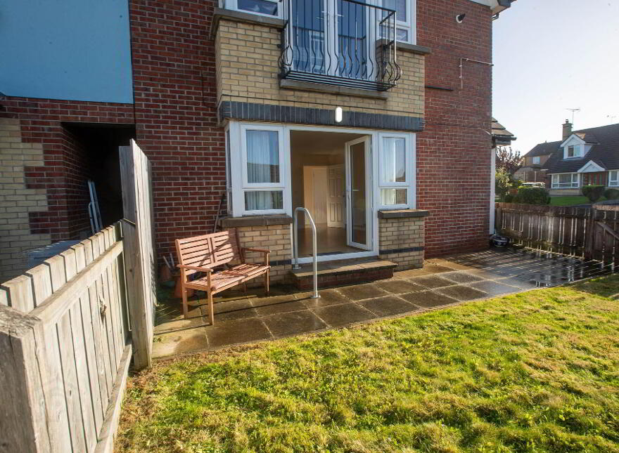 8 Castleglen, Dundrum, BT33 0RH