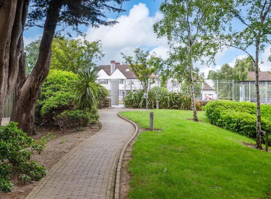 44 Booterstown Wood, Booterstown Avenue, Booterstown, A95HK40