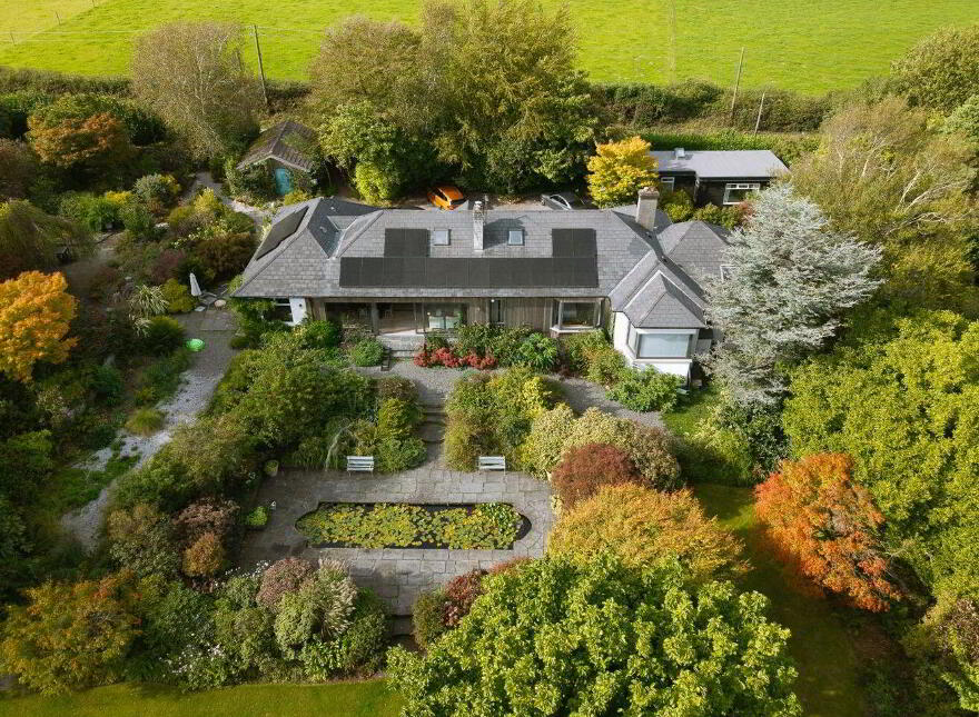 Lakemount, Barnavara Hill, Riverstown, T45X340